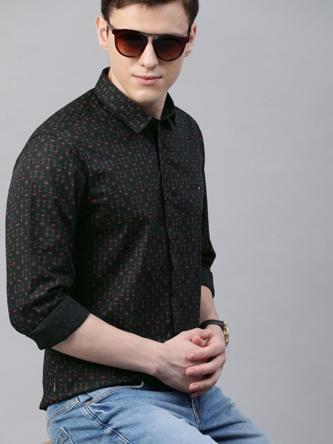 

Louis Philippe Jeans Men Black Super Slim Fit Printed Casual Shirt