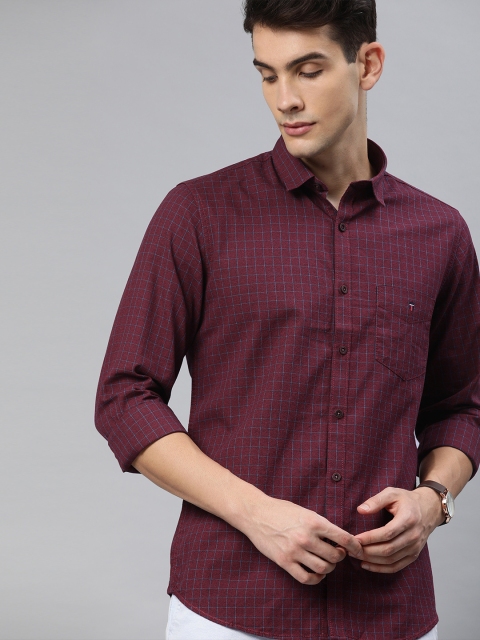 

Louis Philippe Sport Men Maroon & Blue Super Slim Fit Checked Casual Shirt