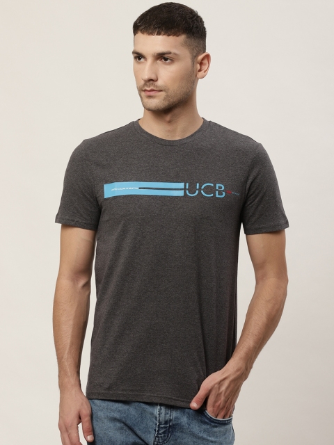 

United Colors of Benetton Men Charcoal Grey Solid Round Neck T-shirt