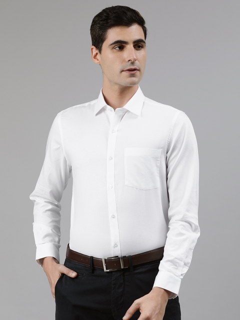 

Turtle Men White Slim Fit Textured Formal Shirt