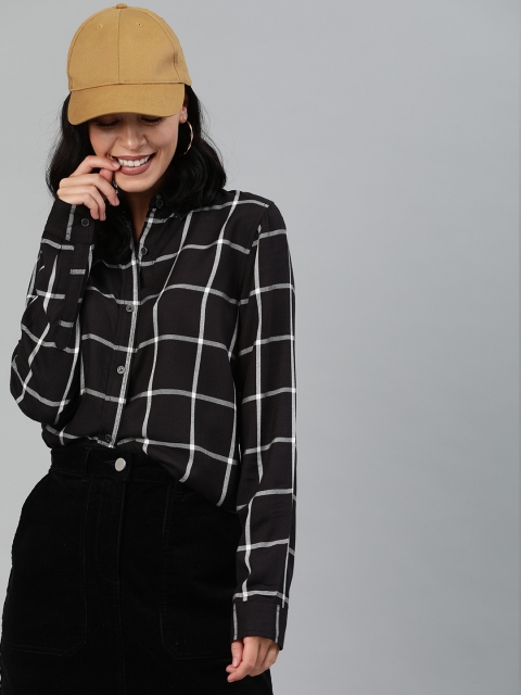 

HERE&NOW Women Navy Blue & White Regular Fit Checked Casual Shirt