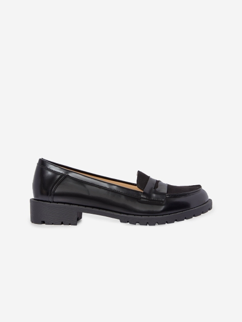 

DOROTHY PERKINS Women Black Solid Loafers
