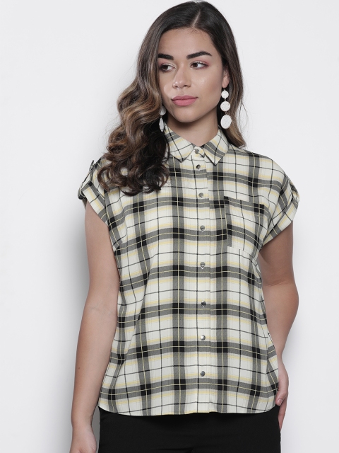 

DOROTHY PERKINS Women White & Black Regular Fit Checked Casual Shirt