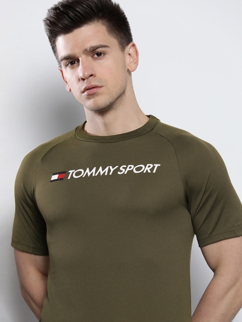 

Tommy Hilfiger Men Olive Green Printed Slim Fit T-shirt