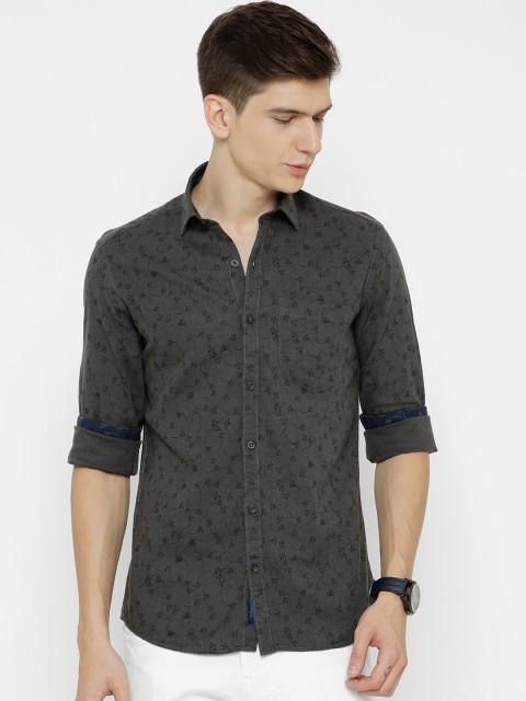 

CAVALLO by Linen Club Men Grey & Black Regular Fit Printed Casual Shirt