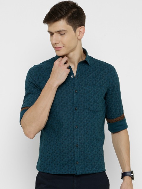 

CAVALLO by Linen Club Men Teal Blue & Black Regular Fit Printed Casual Shirt