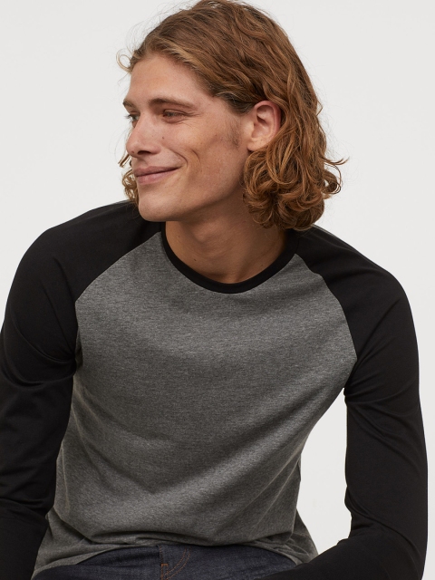 

H&M Men Grey Baseball top