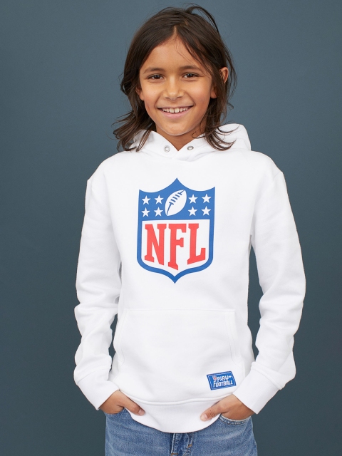

H&M Boys White Hooded top with a motif