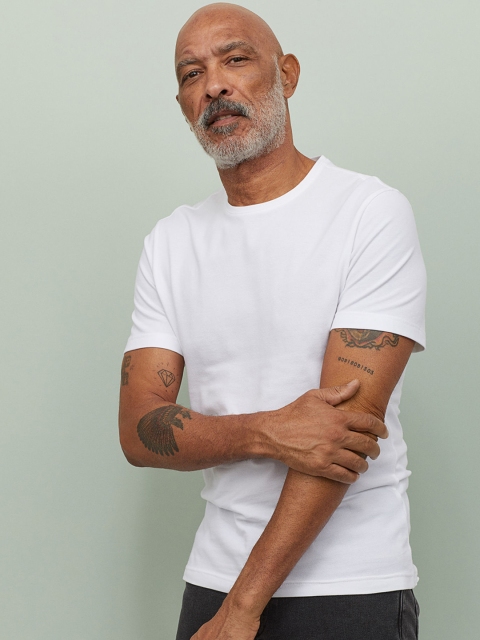

H&M Men White Cotton Piqu T-Shirt Slim Fit