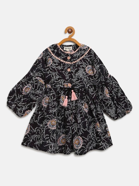 

Bella Moda Girls Black & White Printed Fit & Flare Dress