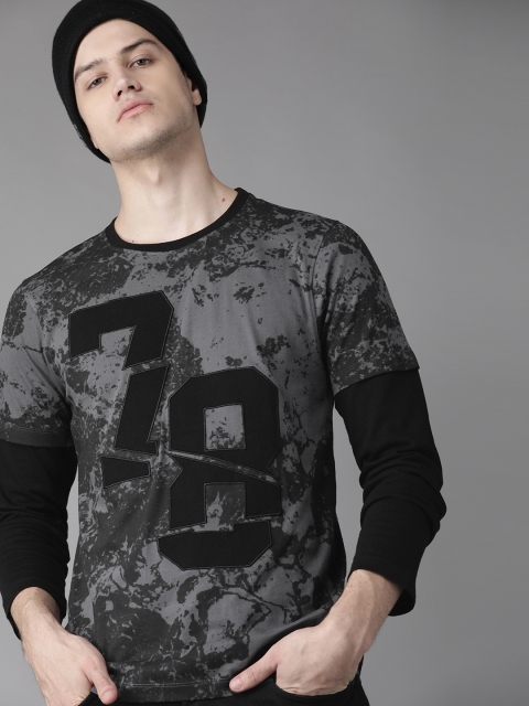 

Roadster Men Grey & Black Printed Round Neck T-shirt