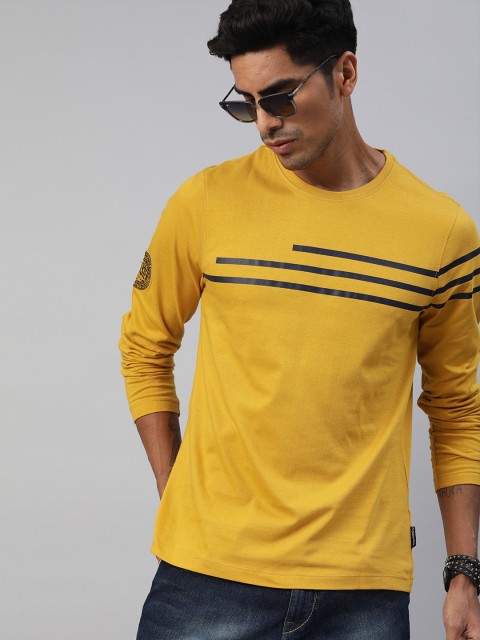 

Roadster Men Mustard Yellow & Black Striped Round Neck T-shirt