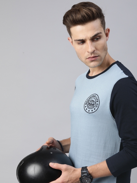 

Roadster Men Blue Colourblocked Round Neck T-shirt with Embroidery