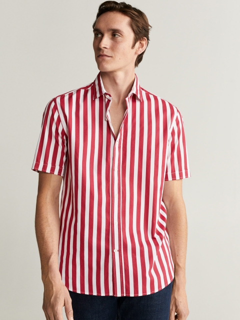 

MANGO MAN Men Red & White Slim Fit Striped Casual Shirt