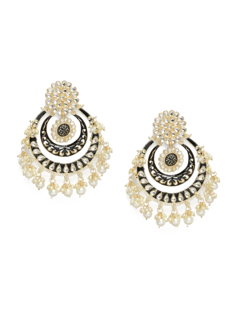 

LAIDA Gold-Plated & Black Kundan Embellished Crescent Shaped Chandbalis