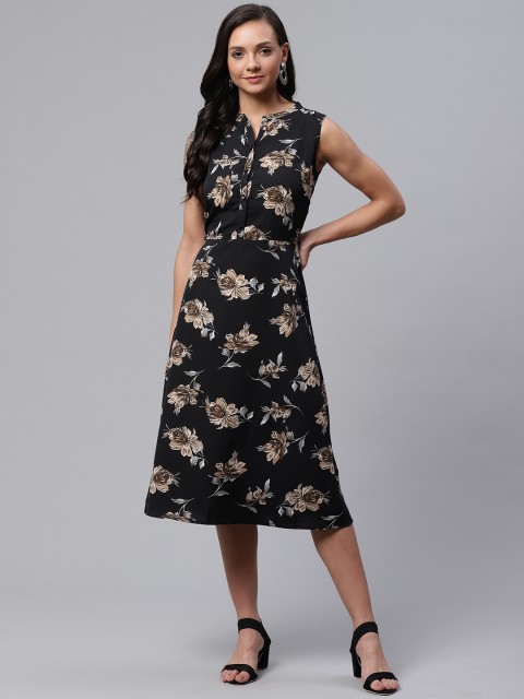 

ATRAENTA Women Black & Beige Floral Print A-Line Dress