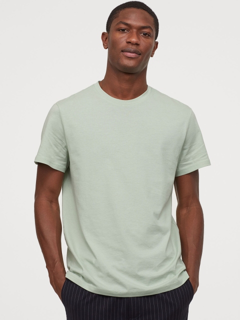 

H&M Men Green Solid Round-Neck T-shirt Regular Fit