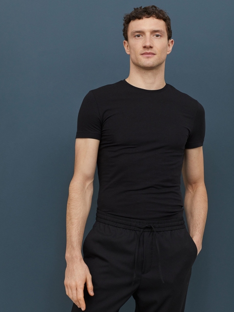 

H&M Men Black Round-neck T-shirt Muscle Fit