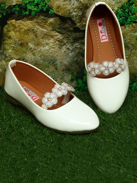 

DChica Girls White Embellished Mary Janes