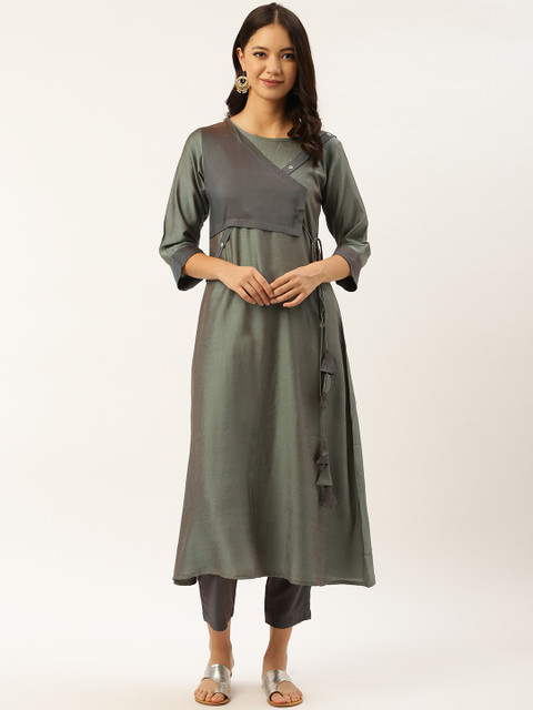 

shiloh Women Green & Grey Colourblocked Angrakha Kurta with Trousers