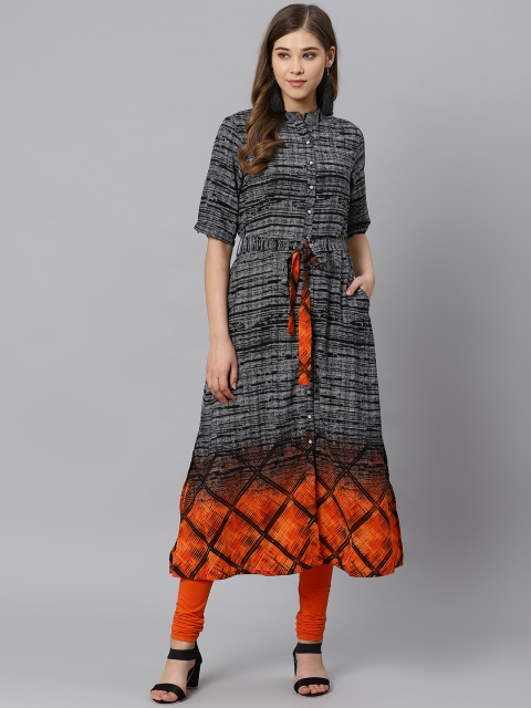 

Kiaasa Women Black & White Solid Straight Kurta With Grindle Effect