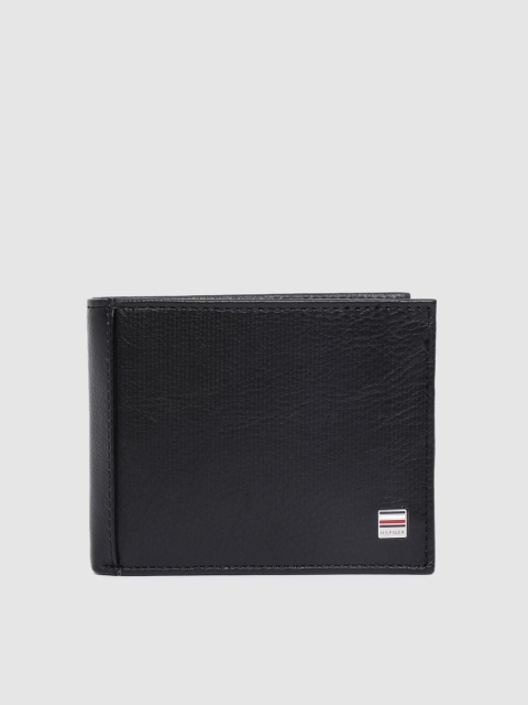 

Tommy Hilfiger Men Black Textured Leather Two Fold Wallet