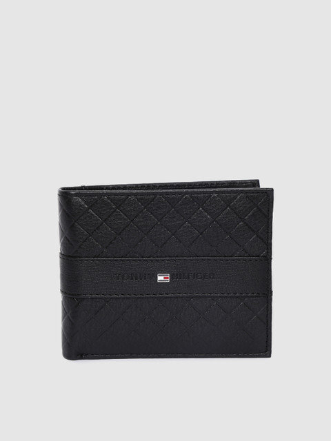 

Tommy Hilfiger Men Black Textured Leather Two Fold Wallet
