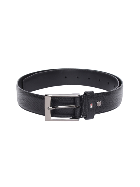 

Tommy Hilfiger Men Black Textured Leather Belt