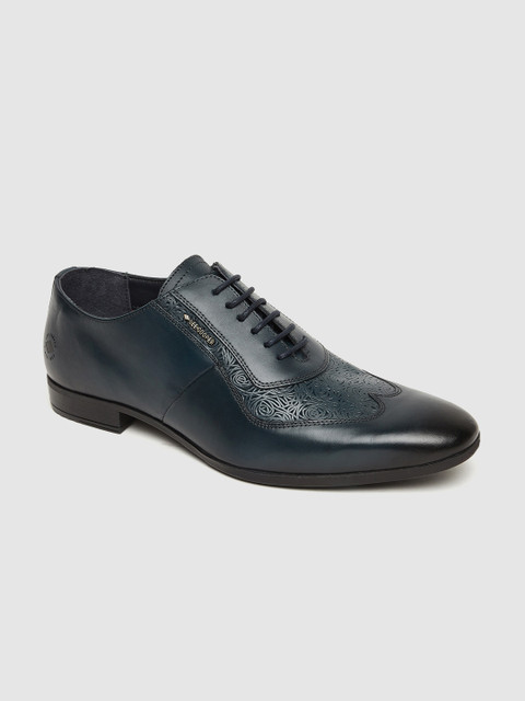 

Lee Cooper Men Navy Blue Textured Leather Party Oxfords