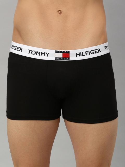 

Tommy Hilfiger Men Black Solid Trunk P0AB4128