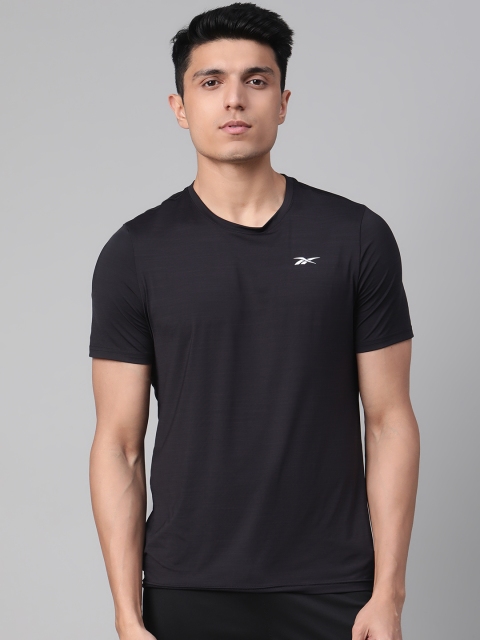 

Reebok Men Black Workout Activechill Graphic Printed Back Training T-shirt