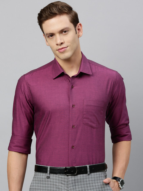 

Van Heusen Men Magenta Pink Slim Fit Solid Casual Shirt