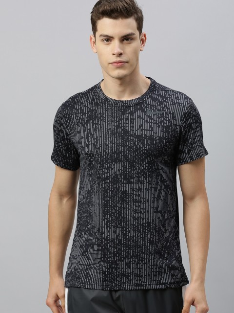

Nike Men Black Self Design Round Neck SUPERSET Dri-Fit T-shirt