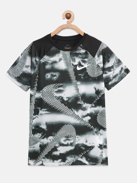 

Nike Boys Black Printed Round Neck DOMINATE SS AOP Training T-shirt