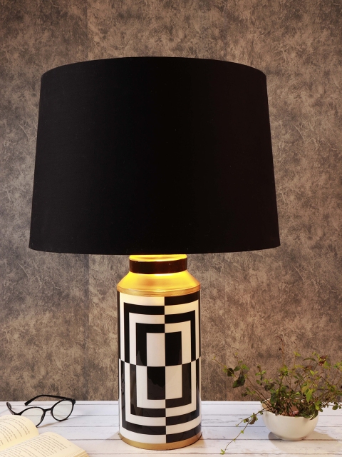 

Grated Ginger Black & White Solid Bedside Table Lamp with Shade