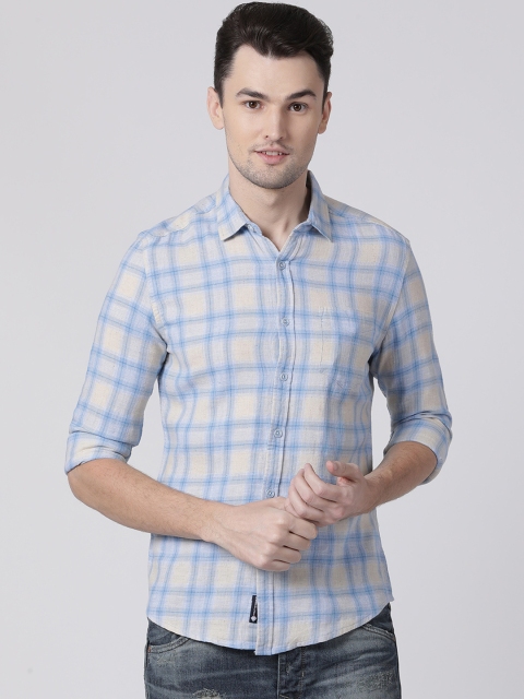 

Toss Winner Men Beige & Blue Regular Fit Checked Casual Shirt