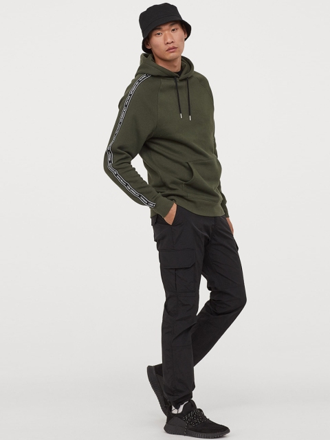 

H&M Men Black Nylon Cargo Trousers