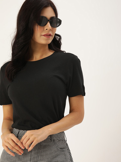 

FOREVER 21 Women Black Solid Round Neck T-shirt