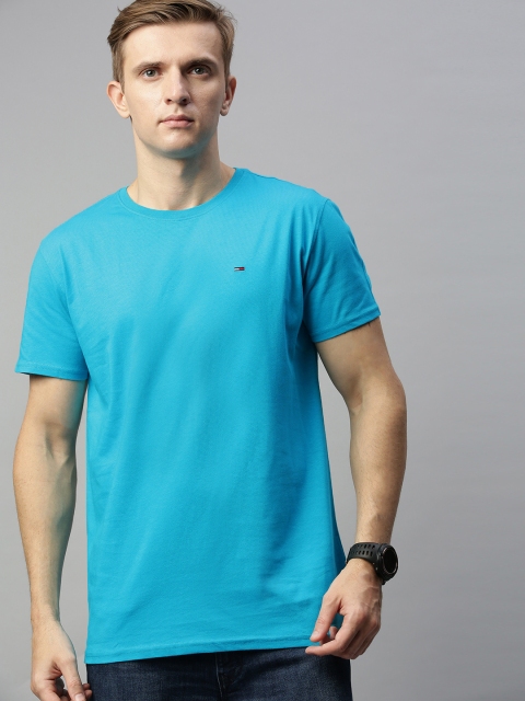 

Tommy Hilfiger Men Blue Solid Round Neck T-shirt