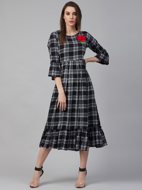 

Sringam Women Black & Off-White Checked A-Line Dress