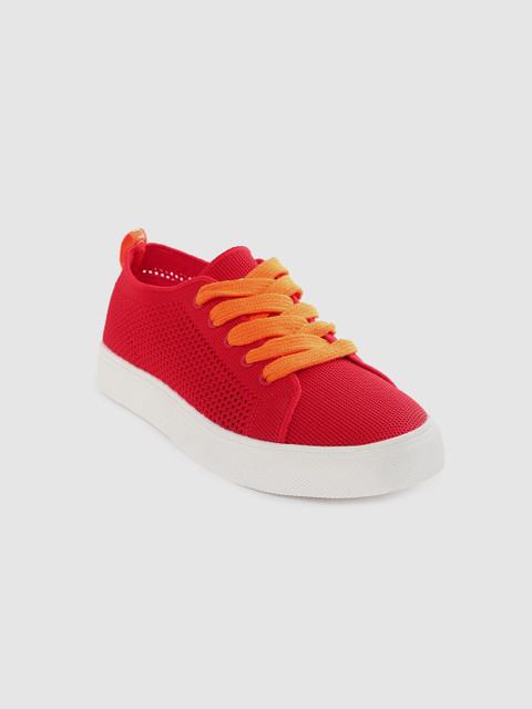 

United Colors of Benetton Kids Red Woven Design Flatform Sneakers