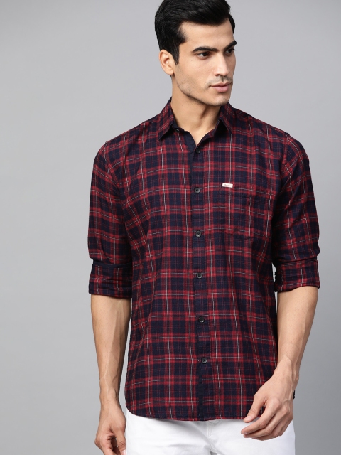 

DENNISON Men Red & Navy Blue Smart Slim Fit Tartan Checked Casual Shirt