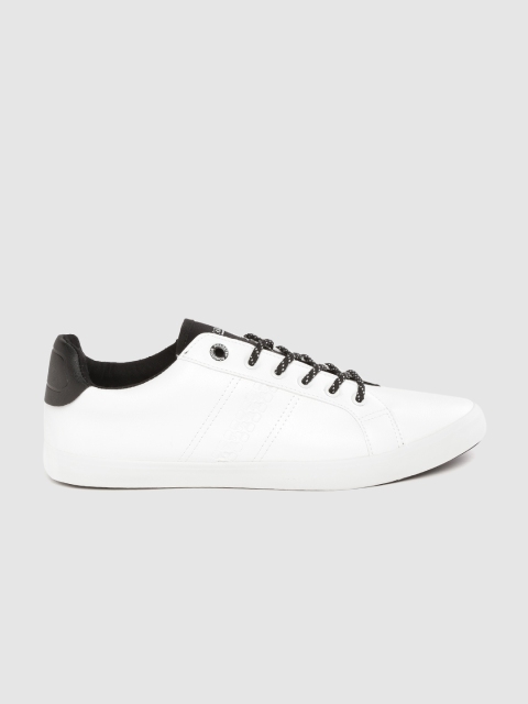 

Roadster Men White Solid Sneakers