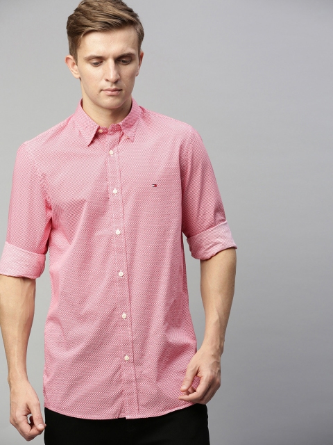 

Tommy Hilfiger Men Pink Slim Fit Printed Casual Shirt