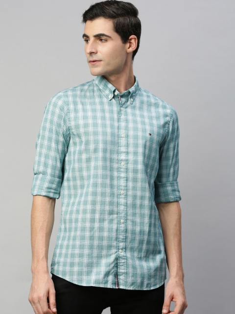 

Tommy Hilfiger Men Green & White Regular Fit Checked Casual Shirt