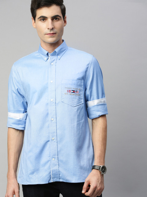 

Tommy Hilfiger Men Blue Regular Fit Solid Casual Shirt