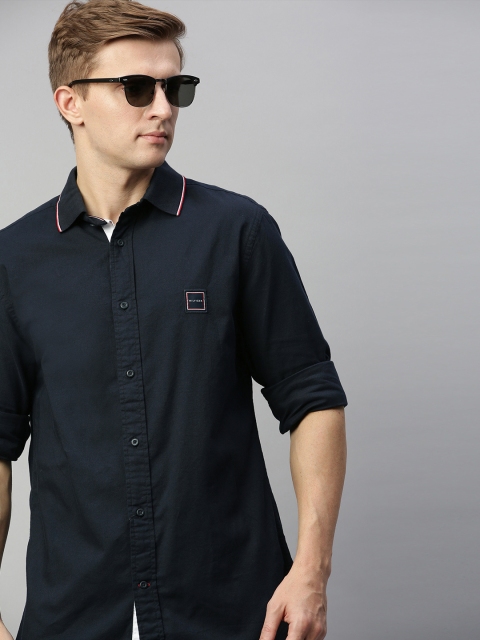 

Tommy Hilfiger Men Navy Blue Regular Fit Solid Casual Shirt