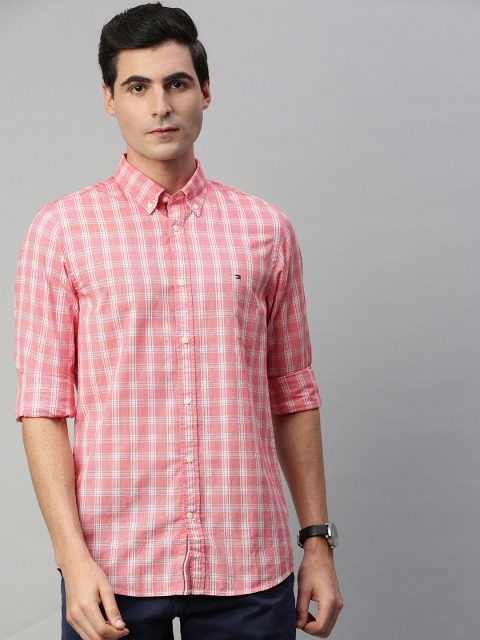 

Tommy Hilfiger Men Red & White Slim Fit Checked Casual Shirt