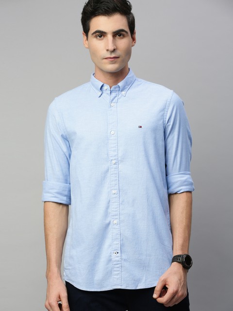 

Tommy Hilfiger Men Blue Slim Fit Solid Casual Shirt