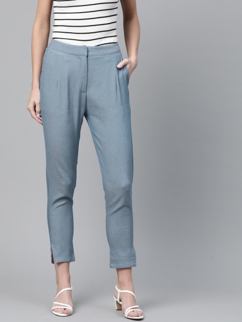 

AKS Women Blue Regular Fit Solid Cropped Trousers